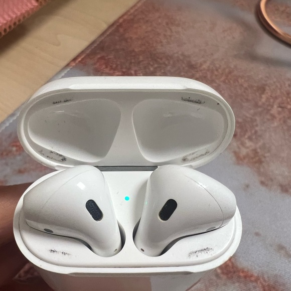 Apple AirPods (2nd Gen) with Charging Case - Picture 2 of 2